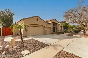 279 W Kingbird Dr, Chandler, AZ 85286 - Photo 2