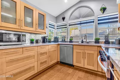 5059 W Chicago Circle S, Chandler, AZ 85226 - Photo 8