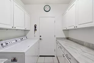 5560 E Sheena Dr, Scottsdale, AZ 85254 - Photo 30