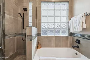 5560 E Sheena Dr, Scottsdale, AZ 85254 - Photo 32