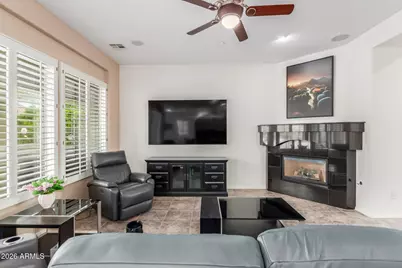 12388 W Fetlock Trail, Peoria, AZ 85383 - Photo 10