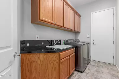 12388 W Fetlock Trail, Peoria, AZ 85383 - Photo 32