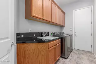 12388 W Fetlock Trail, Peoria, AZ 85383 - Photo 32