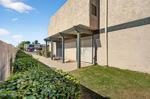 6017 W Golden Ln, Glendale, AZ 85302 - Photo 2