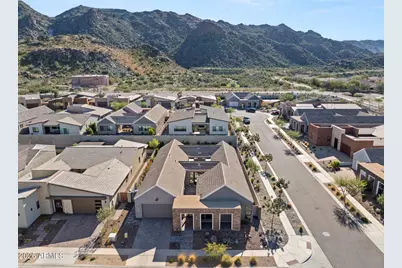 713 E Kachina Trail, Phoenix, AZ 85042 - Photo 2