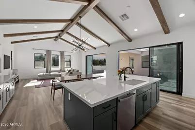 713 E Kachina Trail, Phoenix, AZ 85042 - Photo 30