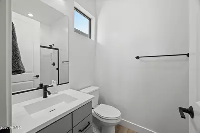 713 E Kachina Trail, Phoenix, AZ 85042 - Photo 60