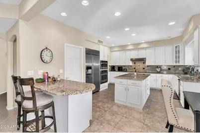 6376 W Louise Drive, Glendale, AZ 85310 - Photo 12