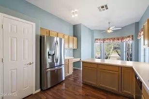 18247 N Coyote Lakes Pkwy, Surprise, AZ 85378 - Photo 8