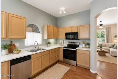 18247 N Coyote Lakes Parkway, Surprise, AZ 85378 - Photo 8