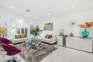 4553 E Carolina Dr, Phoenix, AZ 85032 - Photo 2