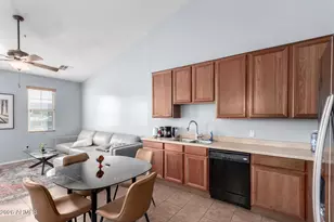 2257 E Huntington Dr, Phoenix, AZ 85040 - Photo 12