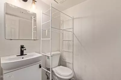 2724 W McLellan Boulevard W #119, Phoenix, AZ 85017 - Photo 12