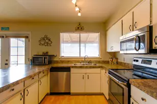 522 W Highland St, Chandler, AZ 85225 - Photo 6