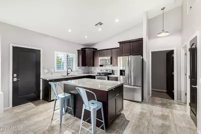 2621 N 30th Place, Phoenix, AZ 85008 - Photo 10