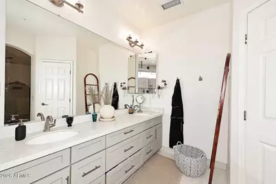 11928 W Nadine Way, Peoria, AZ 85383 - Photo 14