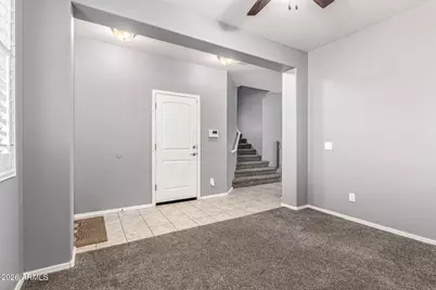 18431 W Williams Road, Surprise, AZ 85387 - Photo 4