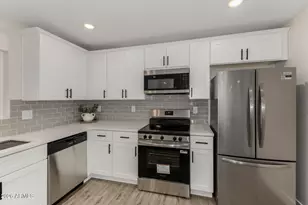 3234 E Marilyn Rd, Phoenix, AZ 85032 - Photo 10