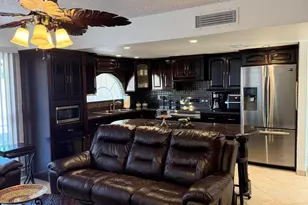 3954 W Wood Dr, Phoenix, AZ 85029 - Photo 10