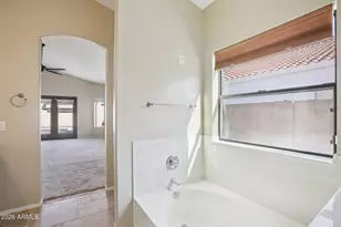 822 W Allen St, Phoenix, AZ 85041 - Photo 18