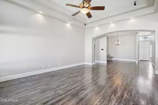 822 W Allen St, Phoenix, AZ 85041 - Photo 8