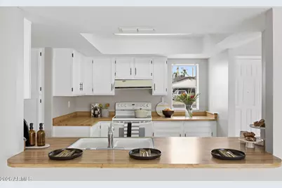 5917 E Hearn Road, Scottsdale, AZ 85254 - Photo 2