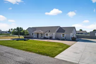 36930 N Wyatt Dr, San Tan Valley, AZ 85140 - Photo 66