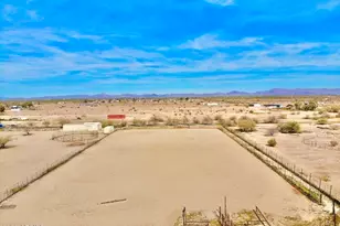 2817 N Saddle Vista Rd, Tonopah, AZ 85354 - Photo 32