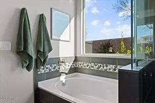 2520 W Moura Dr, Phoenix, AZ 85085 - Photo 20