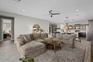 2520 W Moura Dr, Phoenix, AZ 85085 - Photo 10