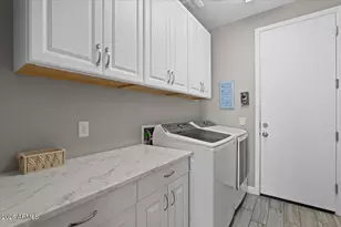 2520 W Moura Dr, Phoenix, AZ 85085 - Photo 28