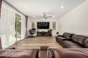 1135 E Thompson Way, Chandler, AZ 85286 - Photo 8