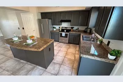 3250 W Greenway Road #Unit 104, Phoenix, AZ 85053 - Photo 8