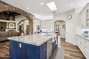 10040 W Camino De Oro, Peoria, AZ 85383 - Photo 18