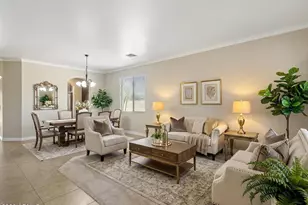 4235 E Casitas Del Rio Dr, Phoenix, AZ 85050 - Photo 2