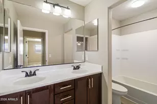 4235 E Casitas Del Rio Dr, Phoenix, AZ 85050 - Photo 28