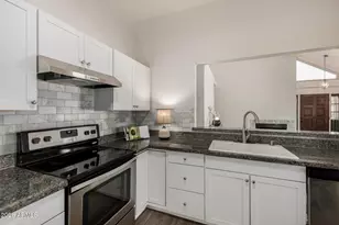 1919 E Velvet Dr, Tempe, AZ 85284 - Photo 14