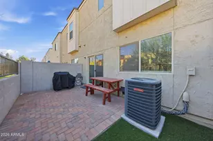 8347 N 22nd Dr, Phoenix, AZ 85021 - Photo 22