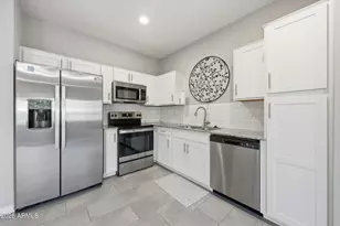 8347 N 22nd Dr, Phoenix, AZ 85021 - Photo 6