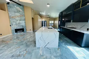 8709 E Gail Rd, Scottsdale, AZ 85260 - Photo 1