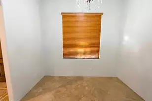 1642 W Mandalay Ln, Phoenix, AZ 85023 - Photo 10