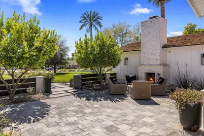 6302 E Lafayette Boulevard, Scottsdale, AZ 85251 - Photo 2