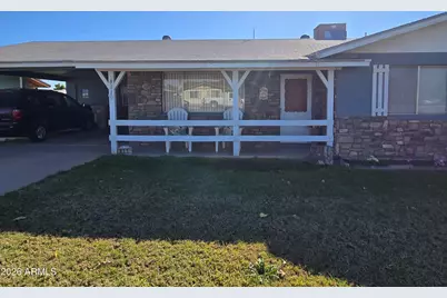 811 E Clanton Avenue, Buckeye, AZ 85326 - Photo 2