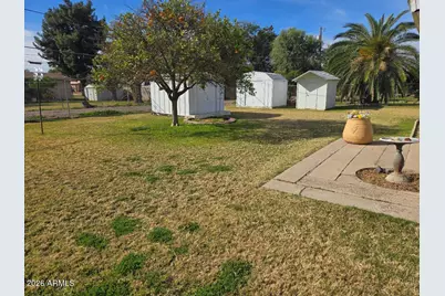 811 E Clanton Avenue, Buckeye, AZ 85326 - Photo 28