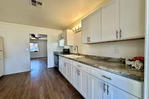 1822 W Wayland Dr, Phoenix, AZ 85041 - Photo 6