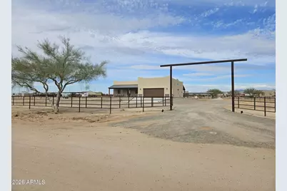 21542 W Galvin Street, Wittmann, AZ 85361 - Photo 2