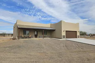 21542 W Galvin St, Wittmann, AZ 85361 - Photo 2