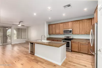 10655 N 9th Street #213, Phoenix, AZ 85020 - Photo 6