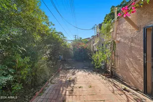 4540 N 44th St, Phoenix, AZ 85018 - Photo 18