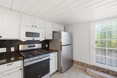 4540 N 44th Street #8, Phoenix, AZ 85018 - Photo 6